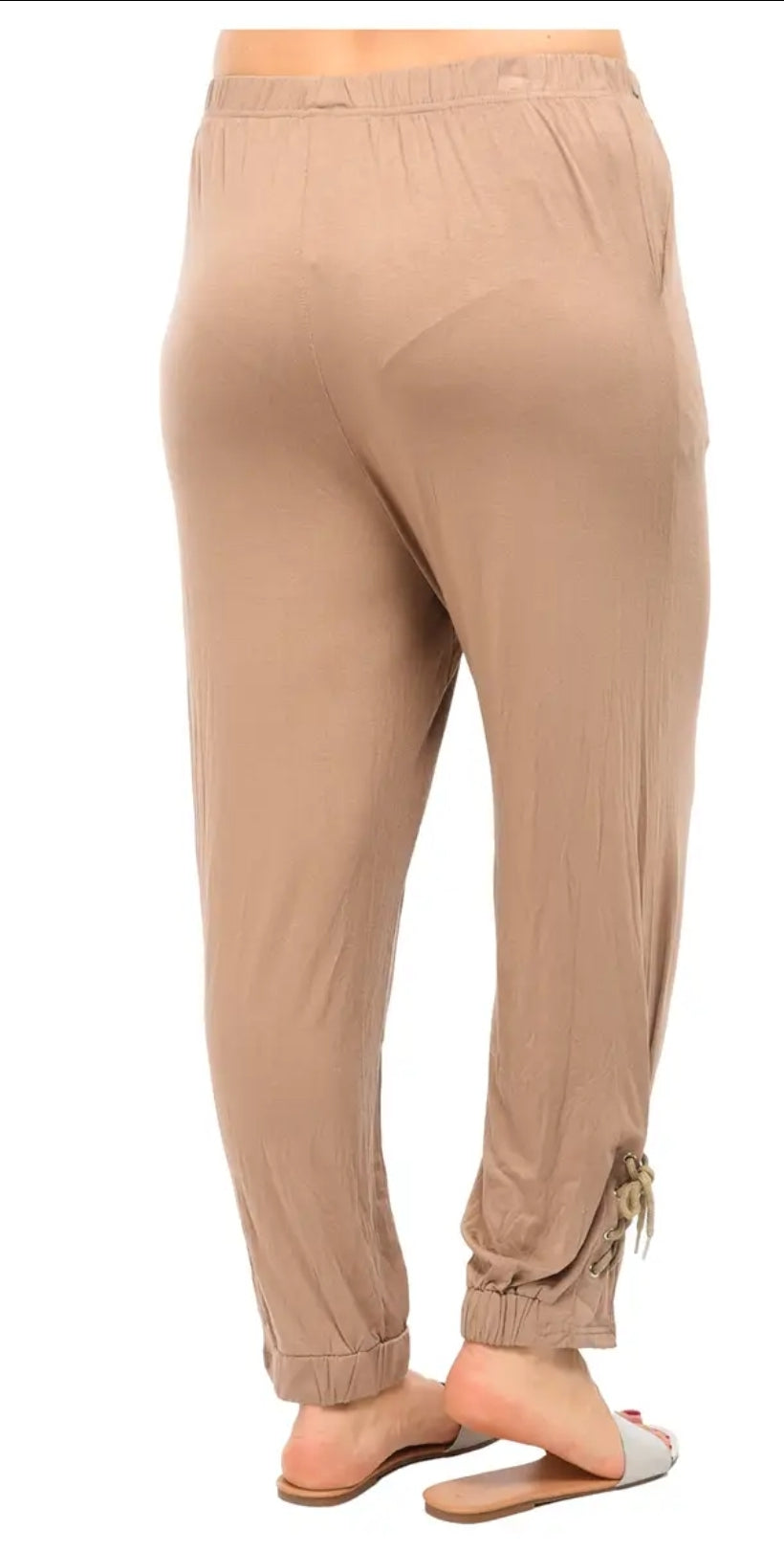 Pantalon avec laçage plusieurs coloris