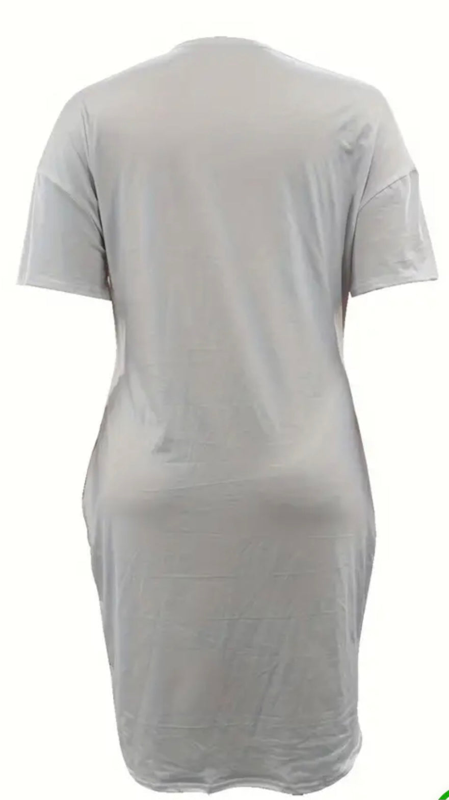 Robe moulante à manches courtes