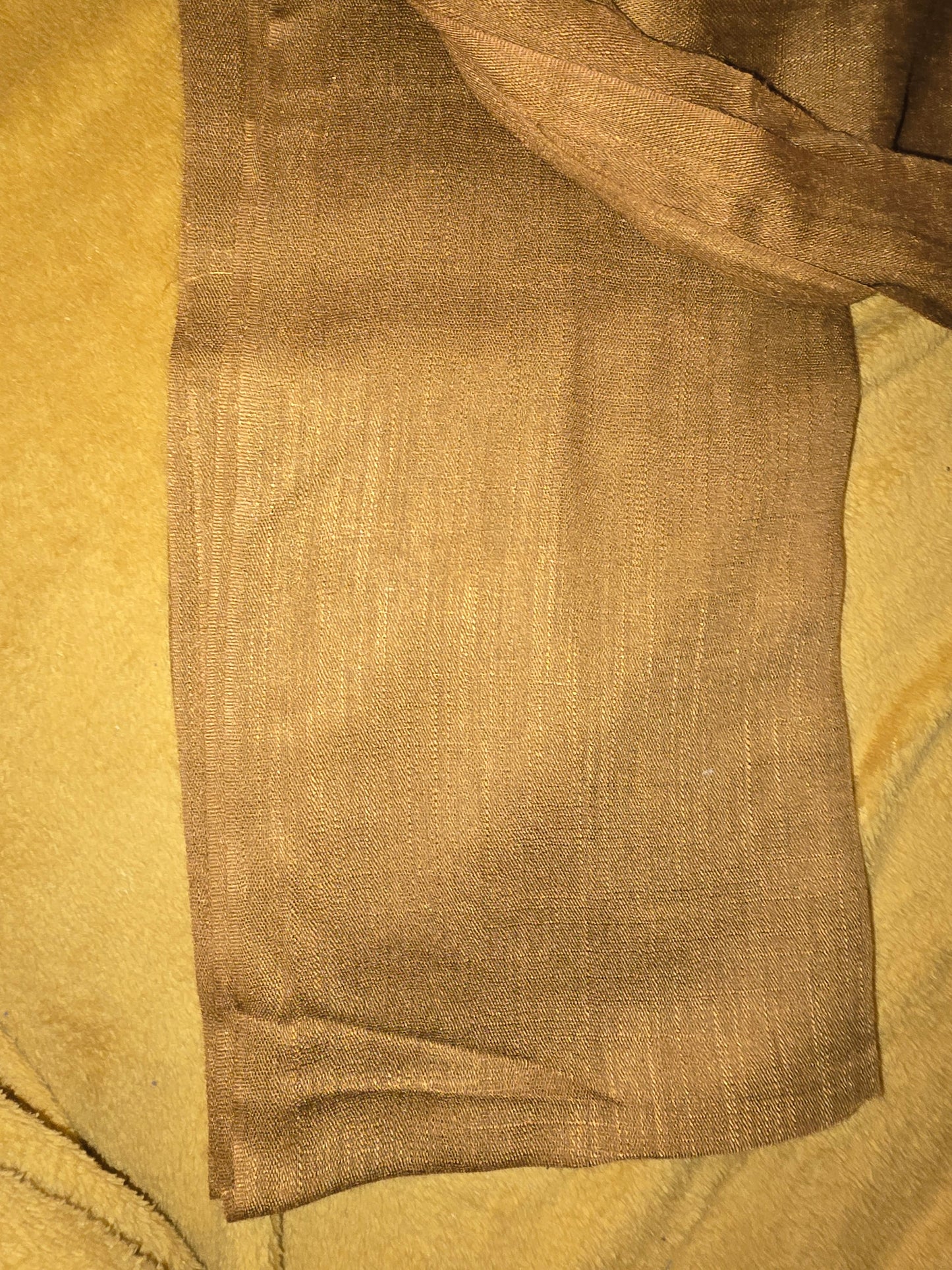 Écharpe brune