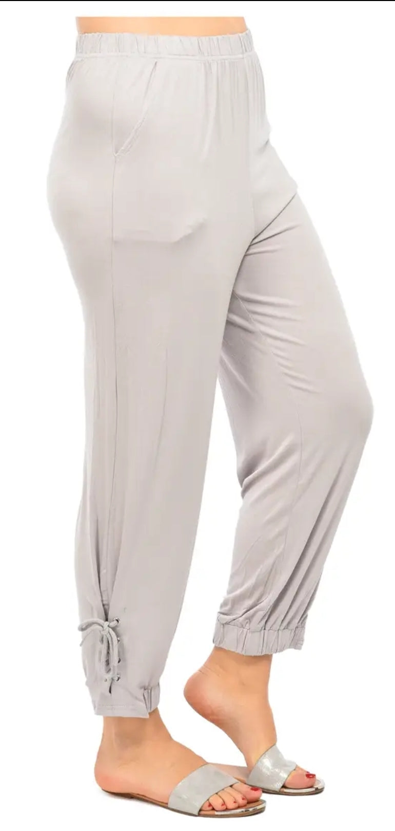Pantalon avec laçage plusieurs coloris